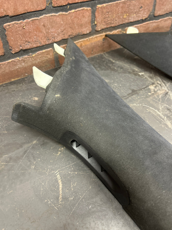 2014-2015 JEEP GRAND CHEROKEE SRT 6.4L SUEDE DRIVER & PASSENGER A PILLAR SET OEM