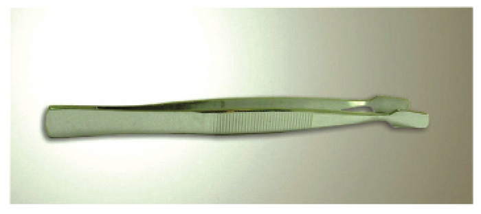 Tweezers