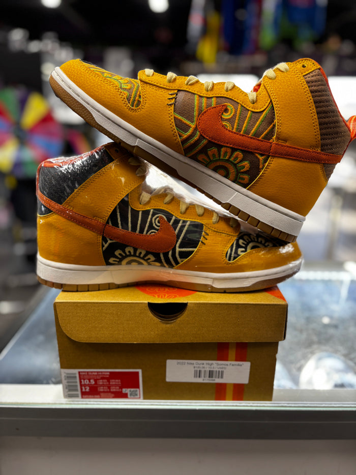 2022 Nike Dunk High "Somos Familia"