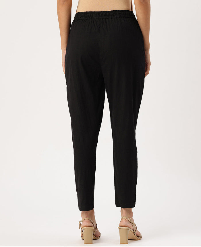 Black Solid Stretch Pencil Pant