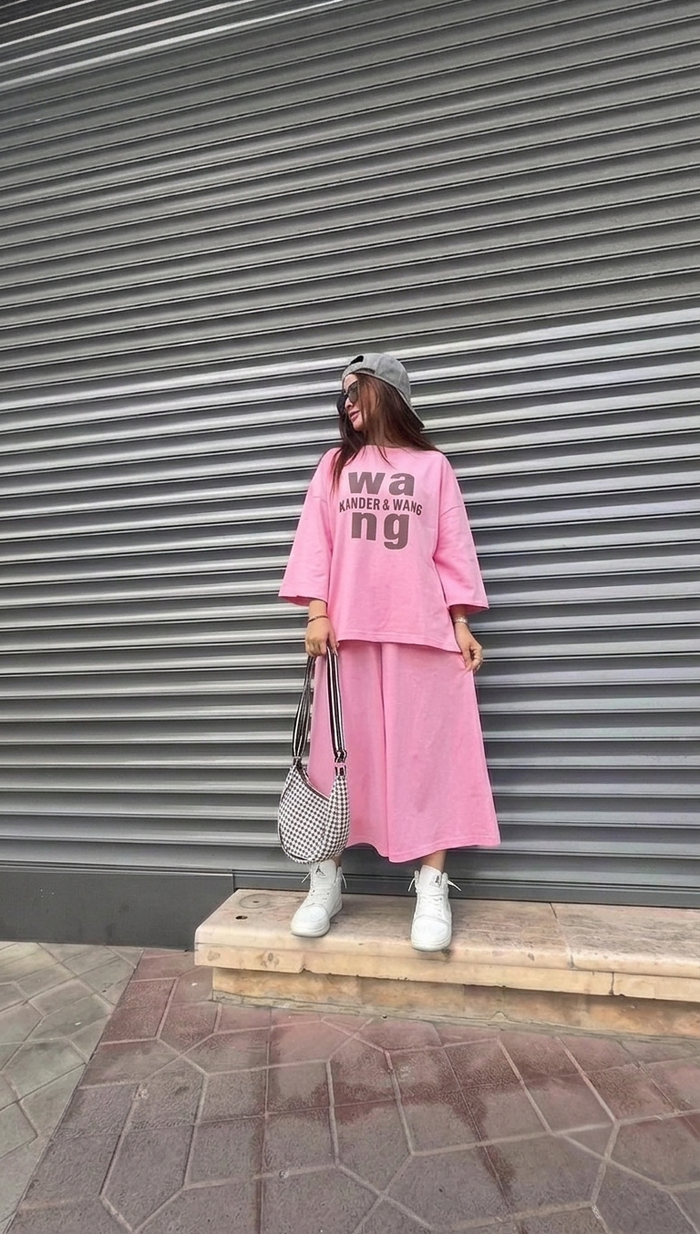 Baby Pink / Medium (M)