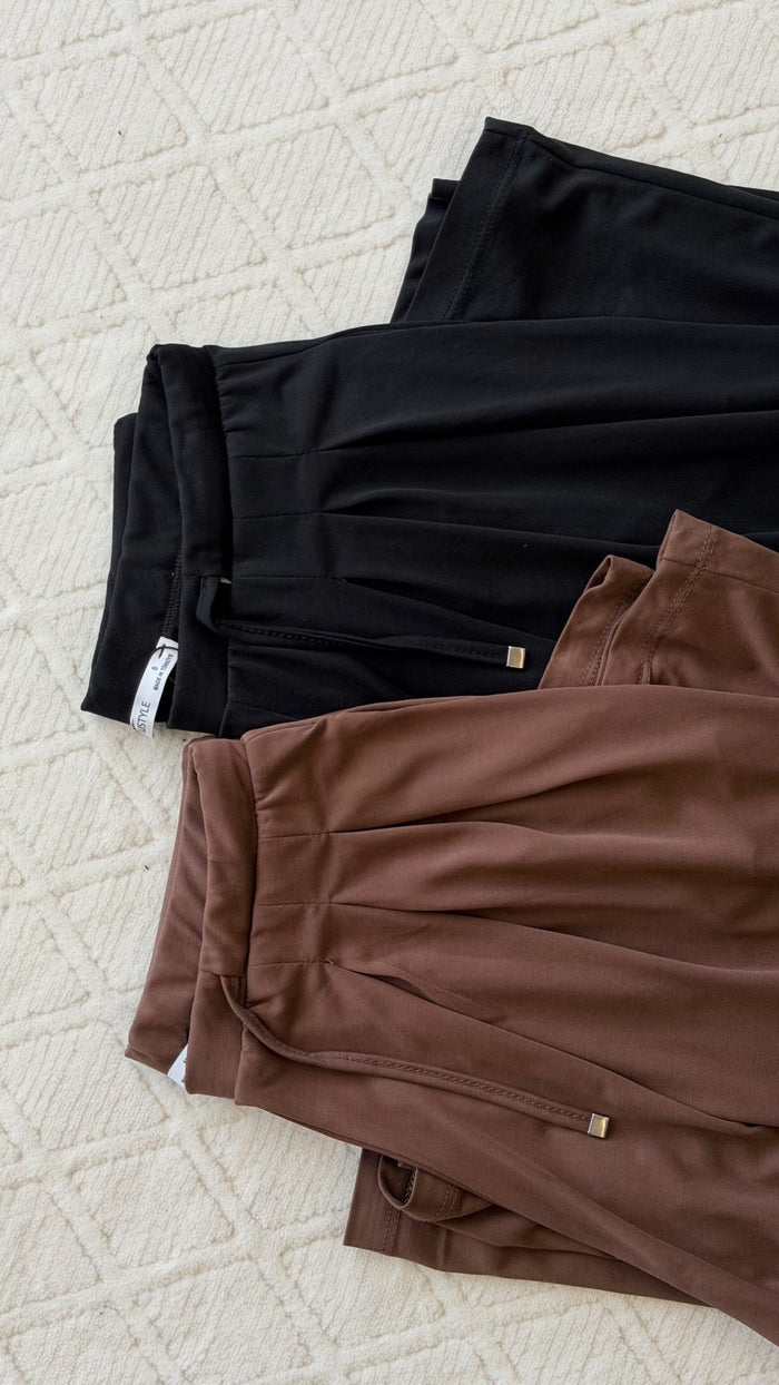 CH - 6104 - Breeze Pleated Pants | Saimwear