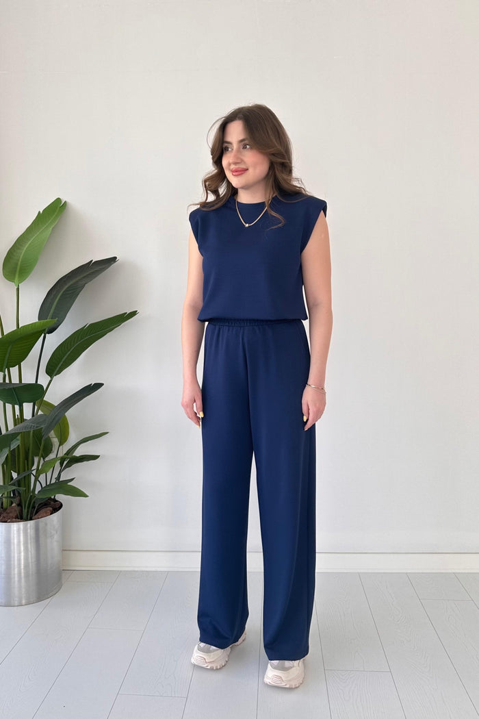 CH 561 Straight Trouser With Sleeveless Top - Saimwear