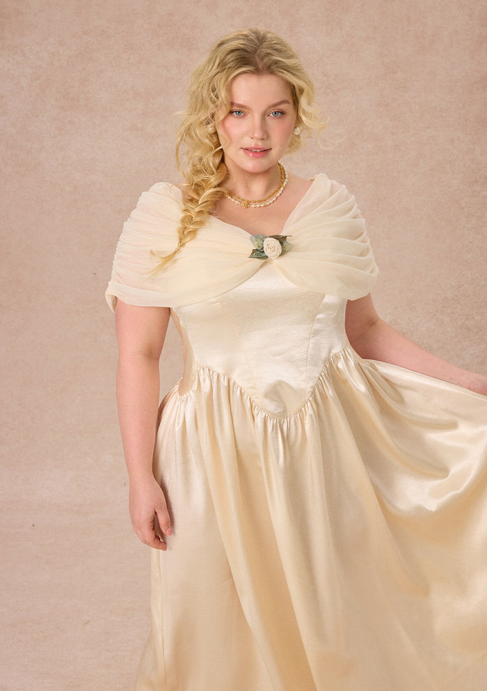 Curve&Plus Pure White Glass Dream Dress