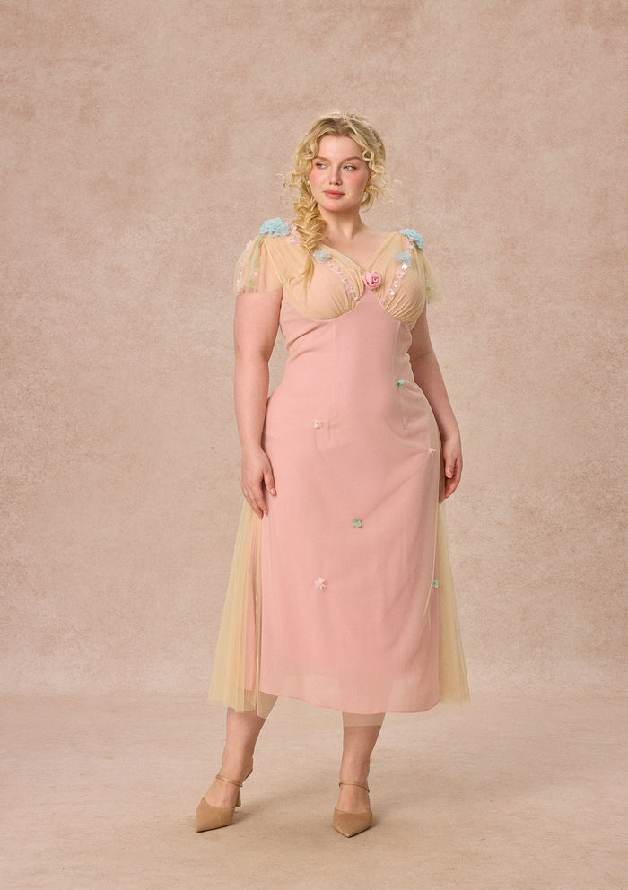 Curve&Plus Wind Perched Rose Quartz Dress