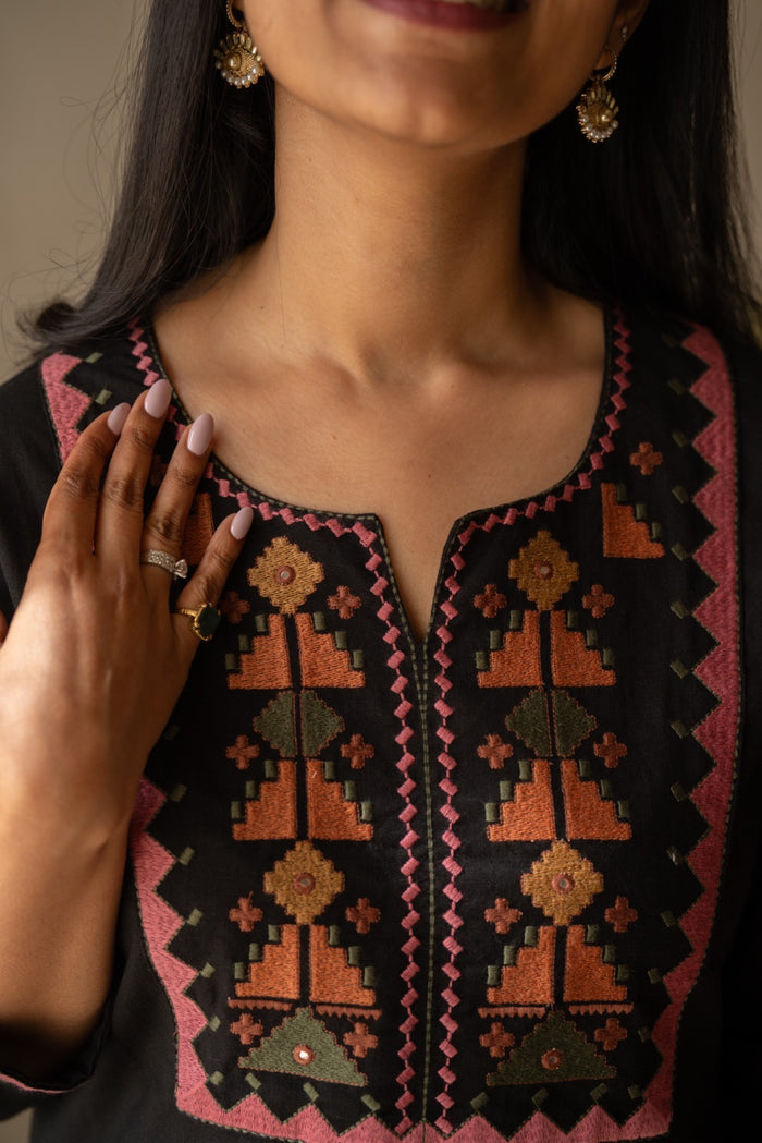 Lizi Embroidered Short Kurti- Black