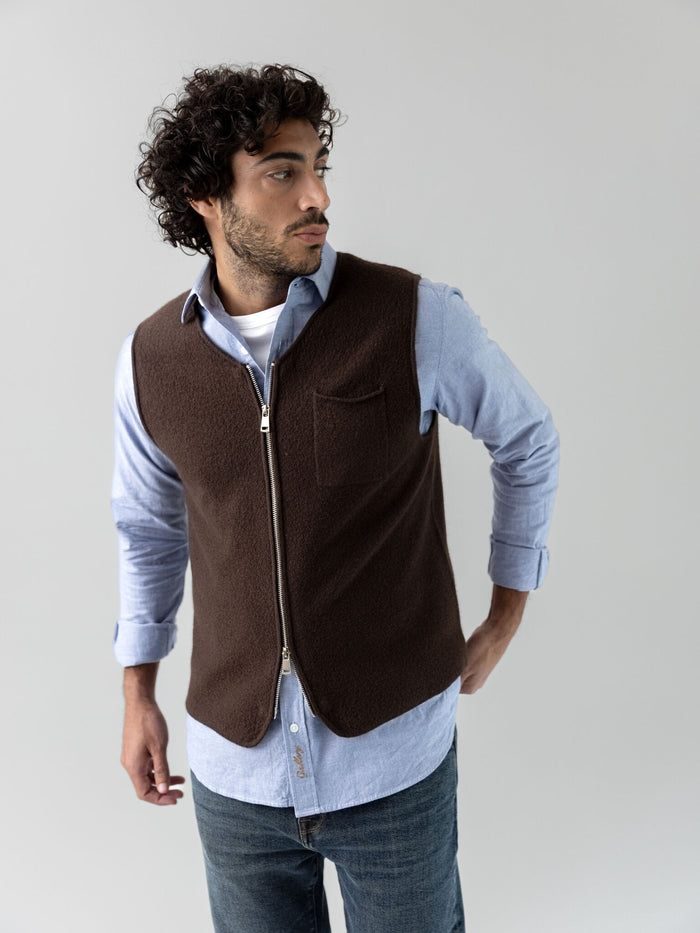 Modelshot / Chocolate Brown / Detail
