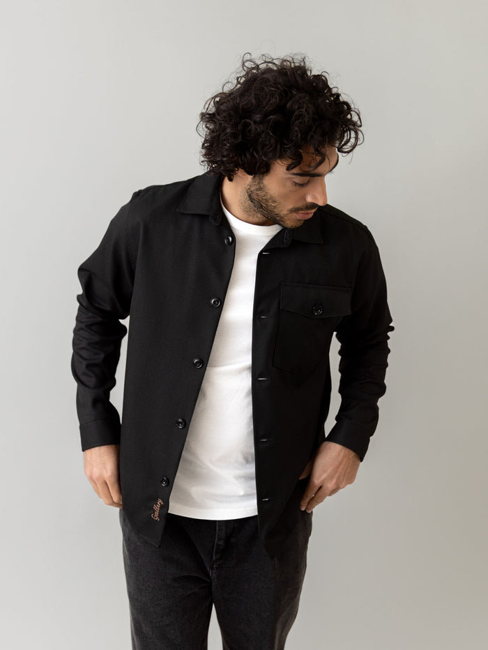 Modelshot / Black / Detail