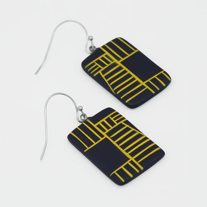 Navy Geovibe Drop Earring