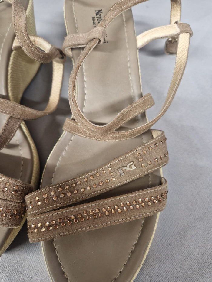 Nero Giardini Women's brown suede Crossover Wedge Sandals UK7/EU41