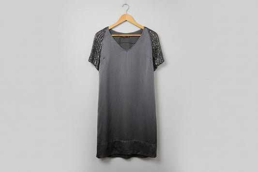 REISS Grey Silk Beaded Dress UK 12 EU 40 Scallop Sleeves - GOOD USED CONDITION