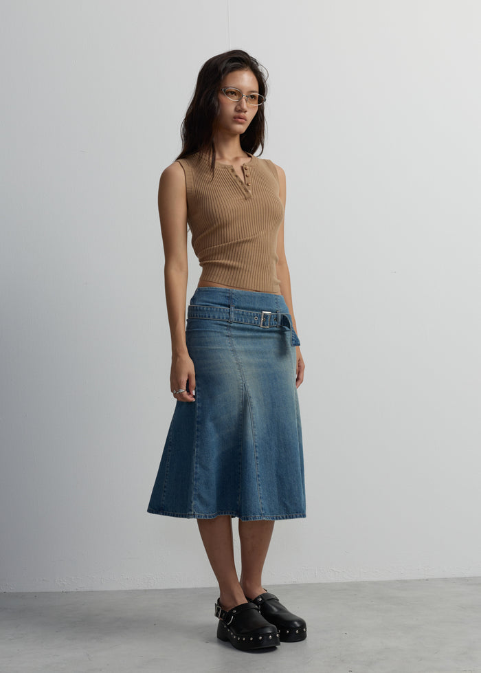 SLEEVELESS HENLEY TANK