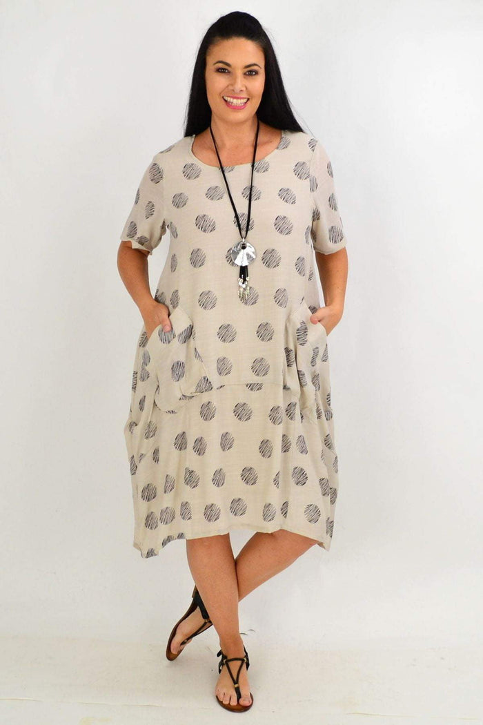 Taupe bubble tunic dress with beige dot pattern from La Mode, featuring a relaxed fit and stylish design.