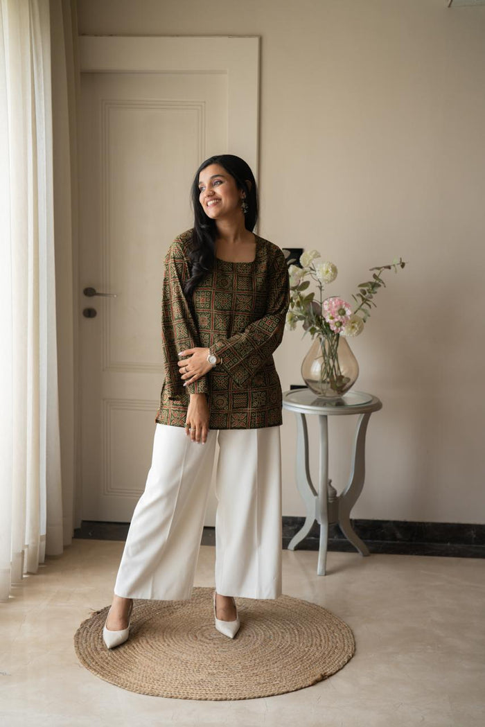 Zia Cotton Short Kurti- Green Bandhej