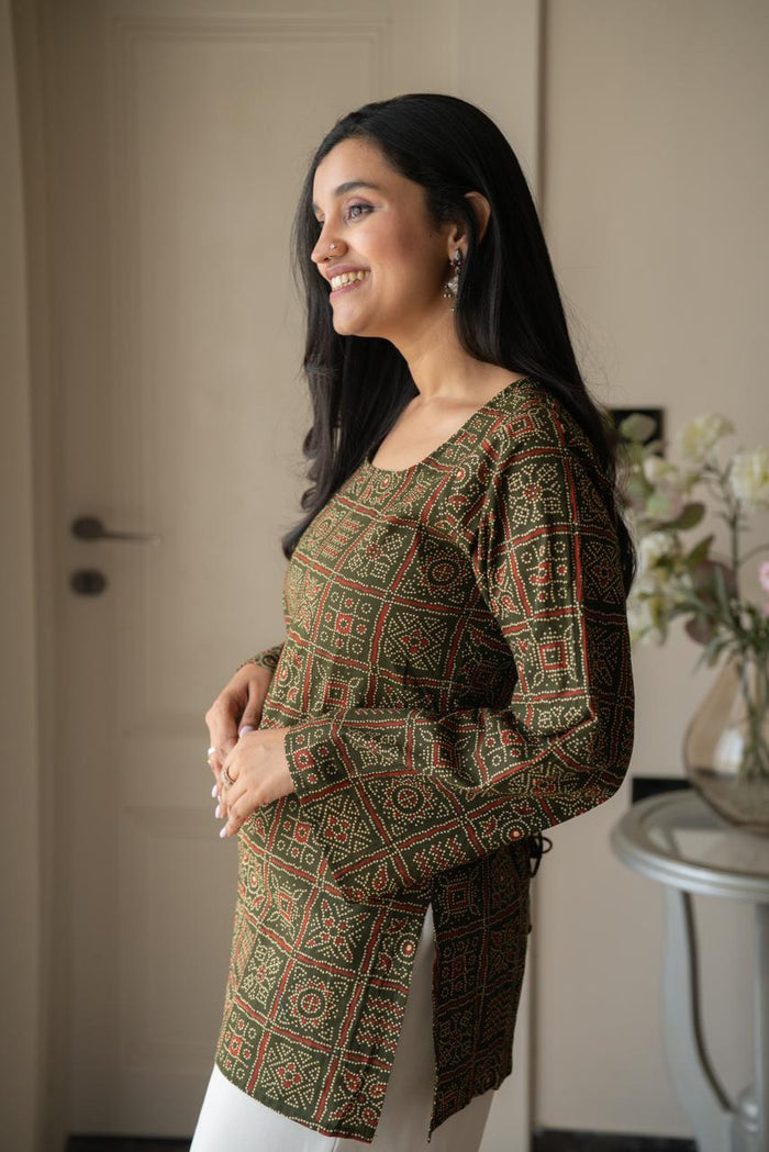 Zia Cotton Short Kurti- Green Bandhej